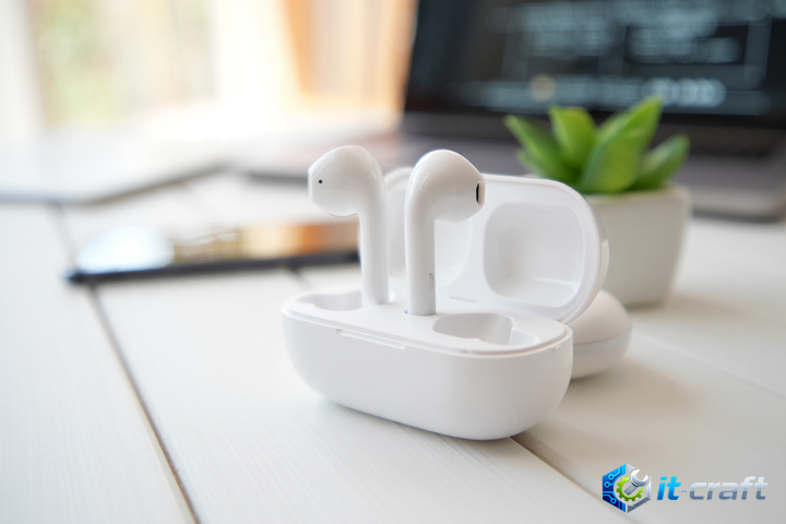 Что делать, если на AirPods перестал работать один наушник